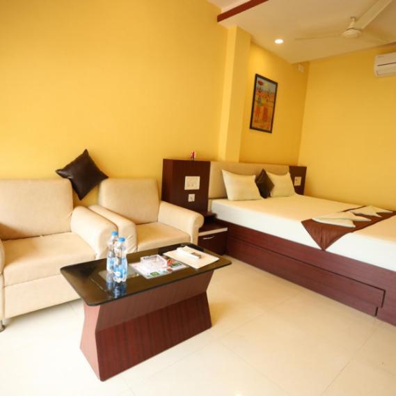 Golden View Resort And Restaurant Tajpur Exterior photo