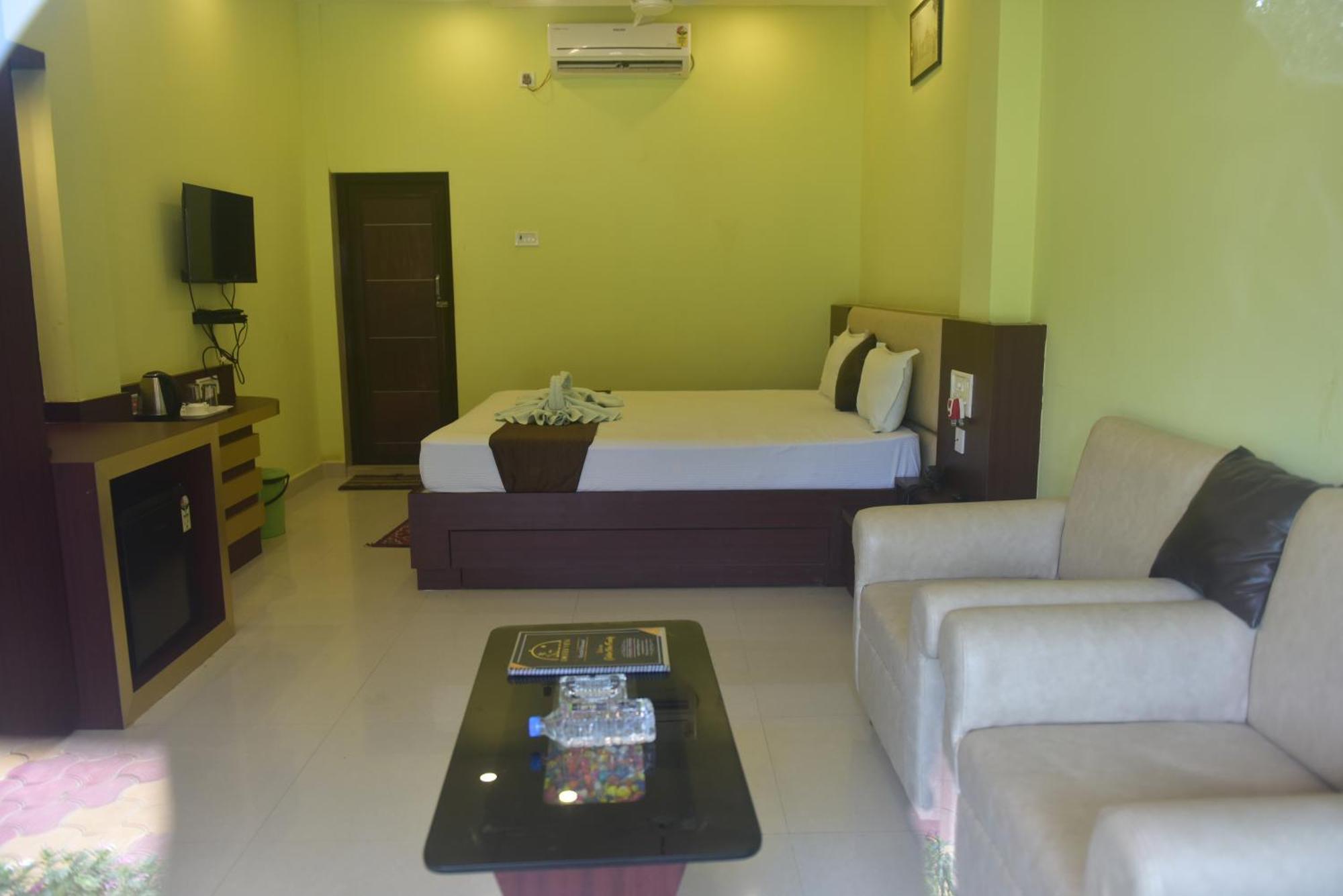 Golden View Resort And Restaurant Tajpur Exterior photo