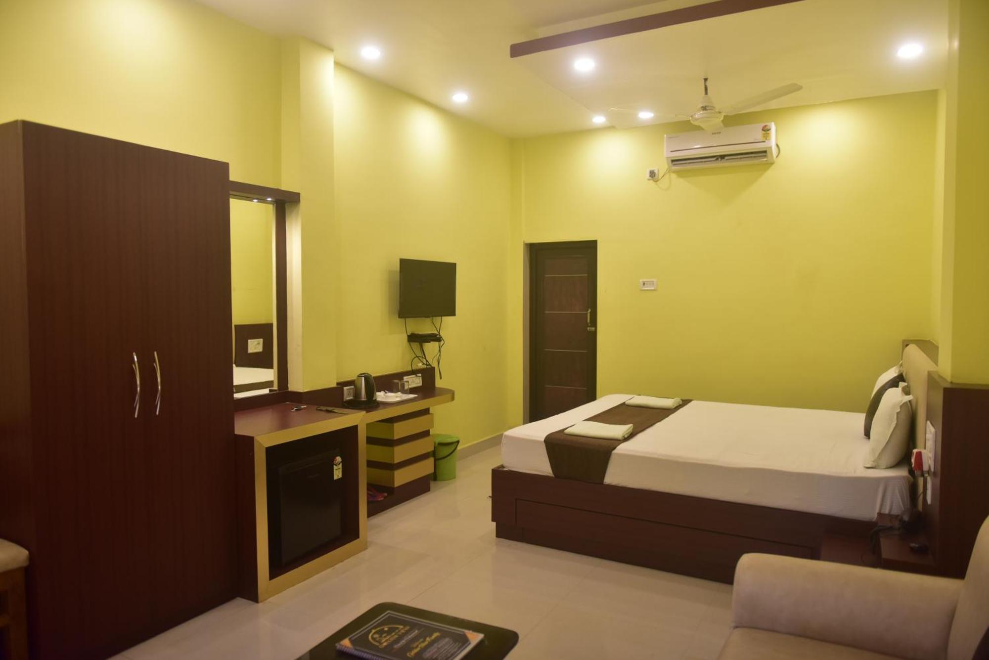 Golden View Resort And Restaurant Tajpur Exterior photo
