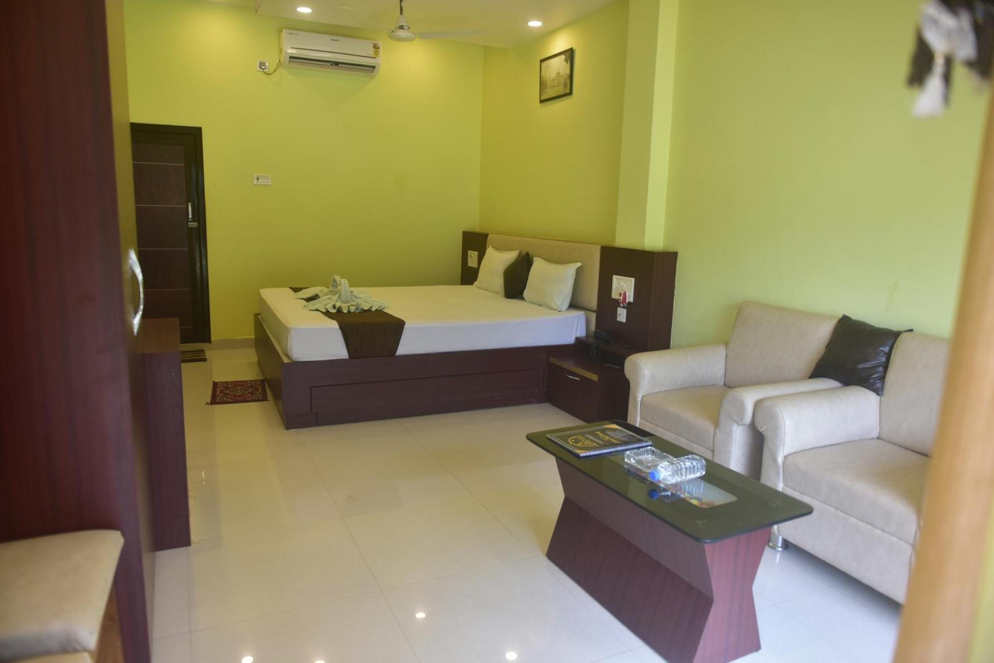 Golden View Resort And Restaurant Tajpur Exterior photo