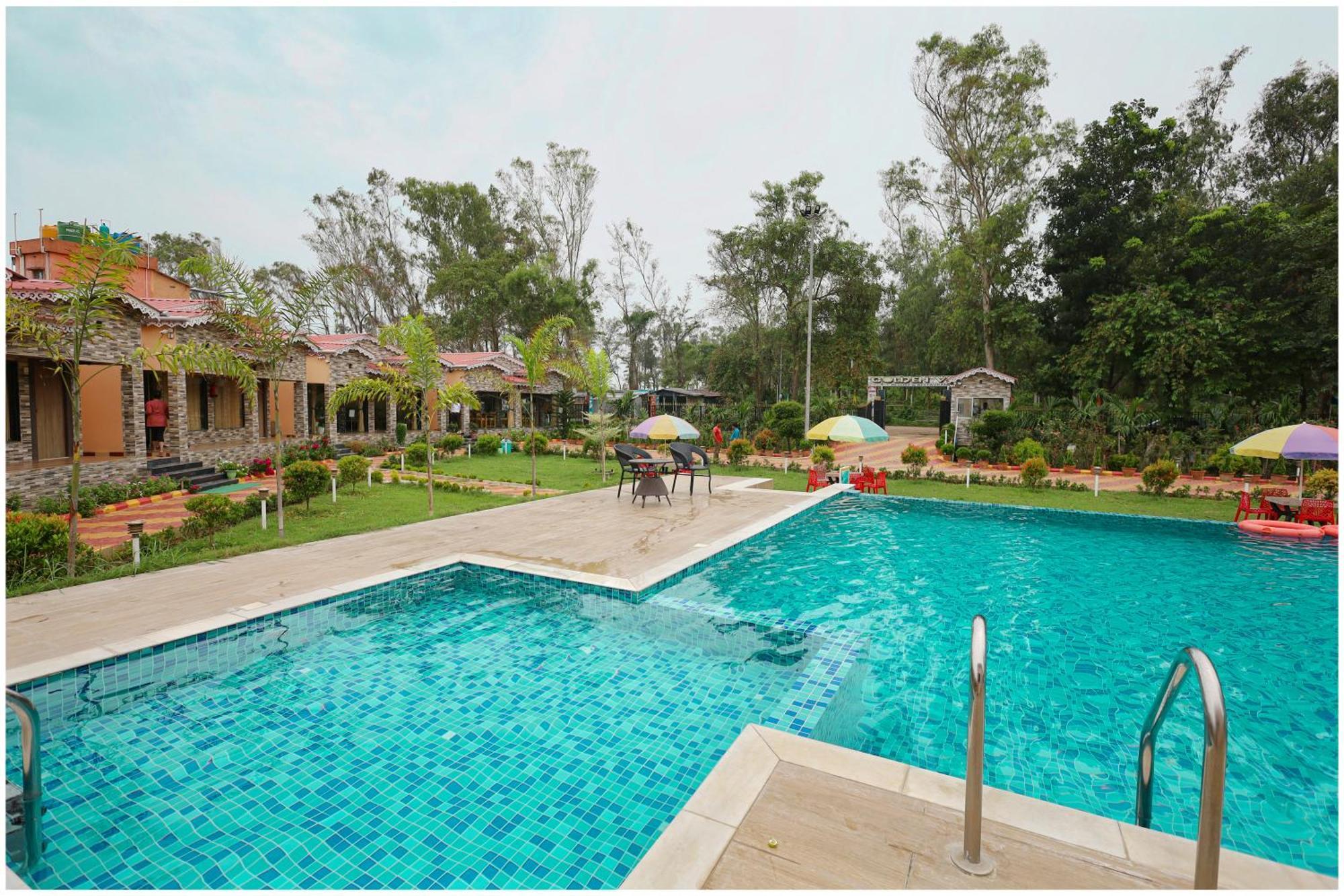 Golden View Resort And Restaurant Tajpur Exterior photo